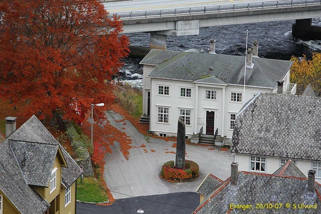 Rongahuset Bnb Evanger Экстерьер фото
